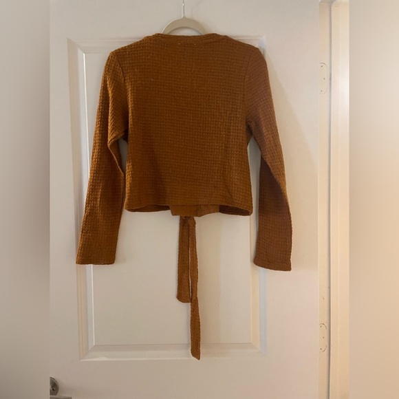 J.O.A. NWOT Women's Rust Colored Tie Front Long-Sleeved Sweater Size Small‎ - Picture 5 of 5